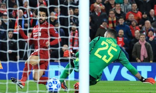  布雷斯特门将超神扑救零封巴黎  