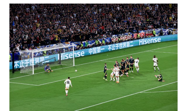  英超首次引入虚拟越位技术  