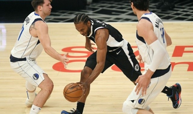  东契奇40+三双难救独行侠负灰熊  