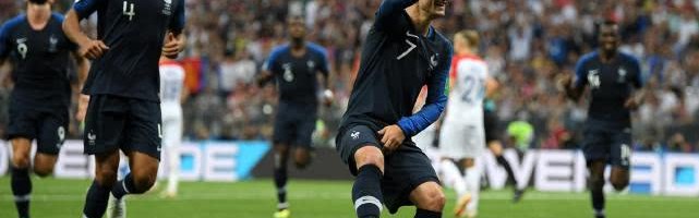  门兴格拉德巴赫青年军掀翻豪门  