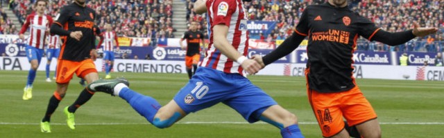  朗斯铁卫乌龙球葬送关键战役  