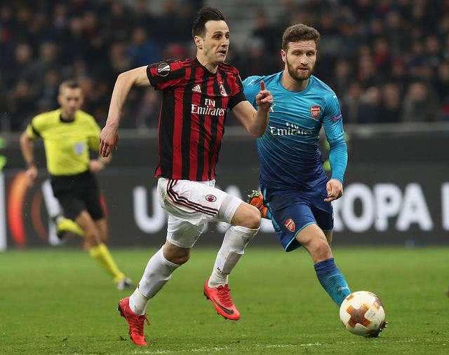  国际米兰冬窗豪购，锁定英超主力后卫  